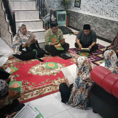 Panti Asuhan Muslimat NU Palia Bersama Penyuluh Agama Islam Gelar Khataman Al Qur’an