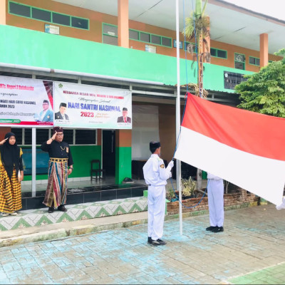 MTsN 3 Bulukumba Gelar Upacara Peringatan Hari Guru Nasional 2023