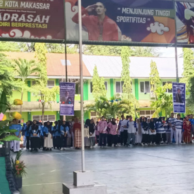 Kasi Kurikulum MA Subdit Kurikulum  Menutup Kegiatan Porseni dan P5P2RA MAN 2 Kota Makassar