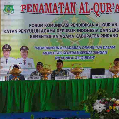 Bupati Pinrang Beri Sambutan pada Acara Penamatan Al Qur’an di Indoor Kantor Bupati