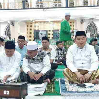 Kakan Kemenag Pinrang, Irfan Daming Hadiri Zikir dan Do’a di Masjid Agung Al Munawwir