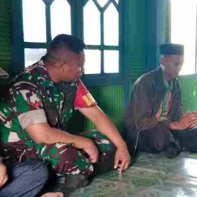 Penyuluh Agama KUA Suppa, Mursalim, Fasilitasi Penyelesaian Permasalahan Rumah Tangga Warga di Desa Wattang Pulu