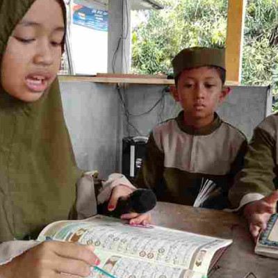 Suksesnya Program Pembinaan Literasi Al Qur’an TPA Az Zuhair Siwolong Polong Mattiro Sompe