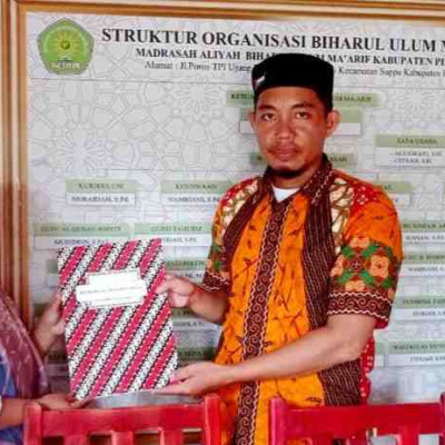 Dua Mahasiswa STAI DDI Parepare Memulai Tugas PPL di MA Biharul Ulum Ma’arif