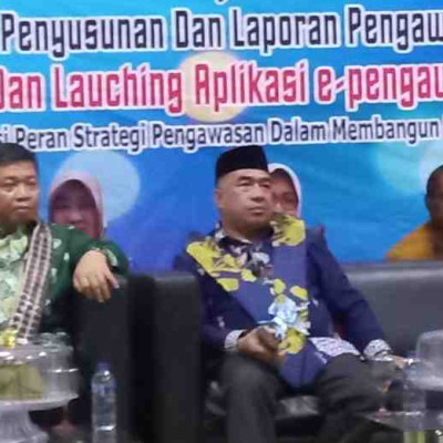 Pokjawas Madrasah Kemenag Pinrang Hadiri Bimtek dan Launching Aplikasi Pengawasan di MAN 1 Polman