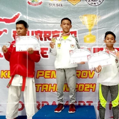 MTsN Gowa Raih Medali Emas Open Tournament Karate Pengprov TAKO Sulsel