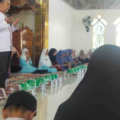 Sambutan dan Do’a Kepala KUA Duanpanua; Hiasi Peringatan Isra Mi’raj di Masjid Nurul Bahri Duanpanua