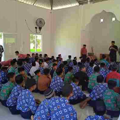 Tanamkan Akhlak Positif, MTSN Pinrang Galkkan Shalat Dhuha Berjamaah