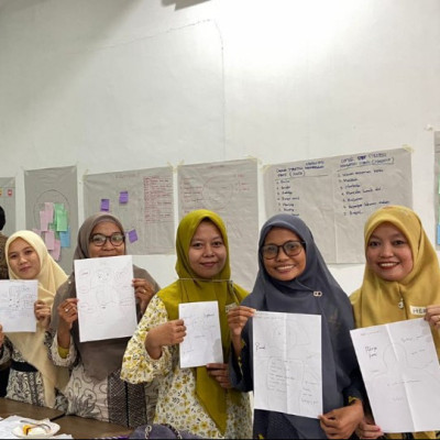 Guru Babul Khaer Memperoleh Peningkatan melalui Pelatihan Penguatan Remaja Perempuan