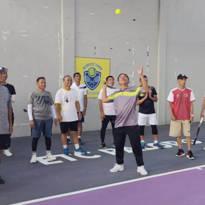 Kacabdin Pendidikan Wilayah XI Palopo Luwu Buka Smanet Tennis Invitation