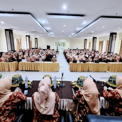 Rakerwil DWP Kemenag Sulsel, Hj. Saidah Ali Yafid Imbau Pengurus Godok Program yang Realistis