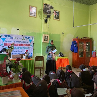 Screening Kesehatan dan Pembinaan Remaja di MTs Al-Junaidiyah Biru