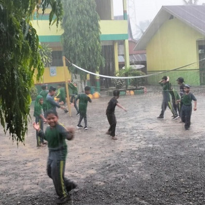 Semangat Peserta Didik MIN 1 Bone Dalam Ekskul Olahraga