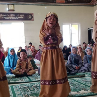 Bertabur Bintang di Masjid Nurul Ikhlas Maroanging Sibulue