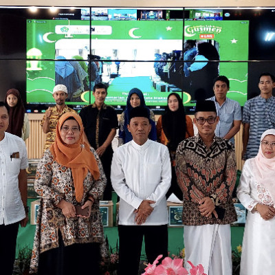 Kakankemenag Kota Makassar Bersama Gusmen Kolaborasi Sejuta Cinta Salurkan Bantuan Ramadhan"