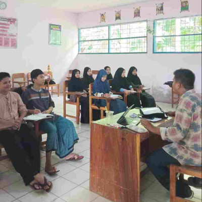 OSIM MTs Muhammadiyah Punnia Gelar Training Of Trainers Untuk Persiapan English Camp