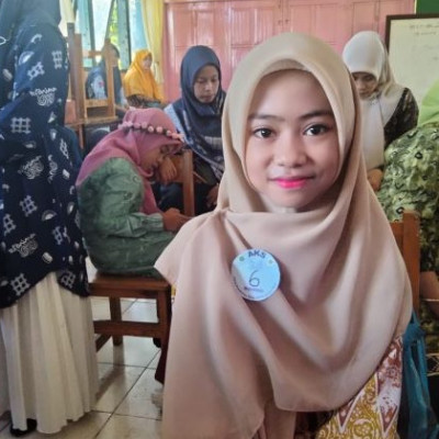 Suara Emas Nur Fadhilah Rakib  Siswi MIN 2 Bone, Siap Buat Gebrakan di Panggung OSIM