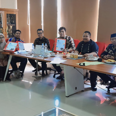 MAN 3 Kota Makassar Terima Tim Monitoring Survey Kegiatan Audit Akurasi Data Pendidikan Islam Tahun 2024
