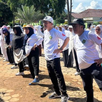 160 JCH Berama Kemenag Ikuti Launching Senam Haji & Peragaan Batik Haji 1445 H