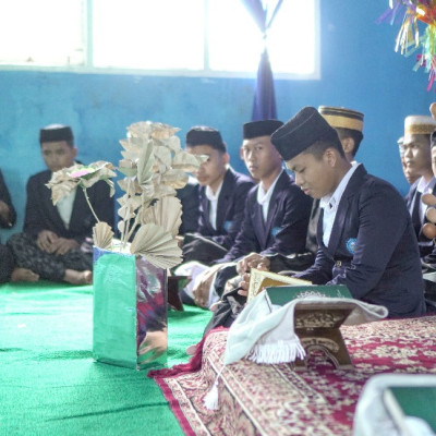 Jaga Kearifan Lokal, Santri MA Al-Junaidiyah Biru Gelar Karya "Mappandre Temme"