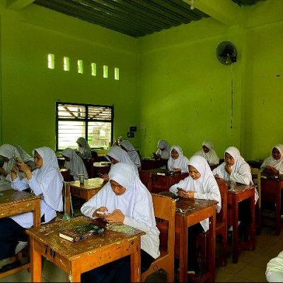 Penilaian Akhir Tahun di MTs Ma’had Hadis Al-Junaidiyah Biru Bone