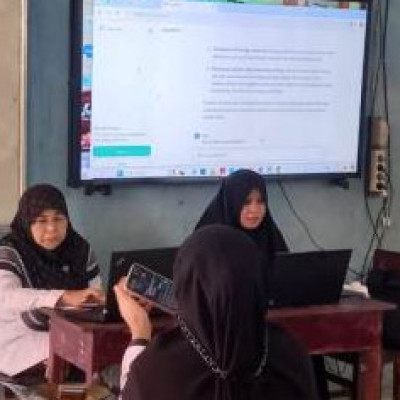 Desiminasi Tenaga Pendidik MTsN 1 Sidenreng Rappang setelah mengikuti Hybrid Learning di Balai Diklat Keagamaan Makassar