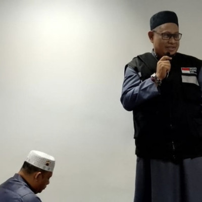 Pembimbing Ibadah Haji Kloter 2 Bone Sampaikan Kultum Ba'da Shalat Subuh
