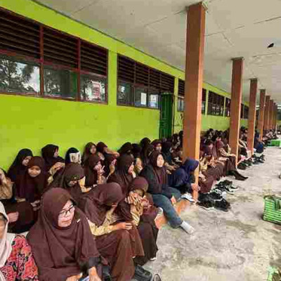 MTsN Pinrang Langitkan Do'a dan Yasinan Bersama di Jum'at Berkah