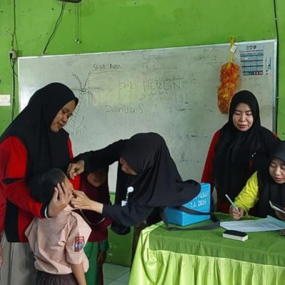 Putus Mata Rantai Polio, 25 Peserta Didik MIN 2 Gowa Diimunisasi