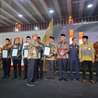 Kemenag dan MAN Enrekang Terima  Piagam Penghargaan pada Pembukaan KSM Tingkat Provinsi