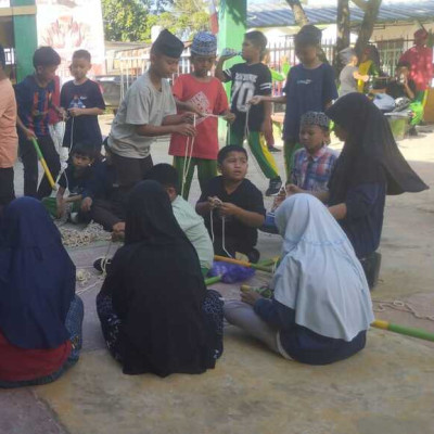 Latihan Intensif Kerangka Tenda Peserdik MIN 8 Bone