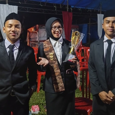 Peserta Didik MAS Darul Qalam Bulukumba Raih Juara 1 Lomba Puisi Berantai