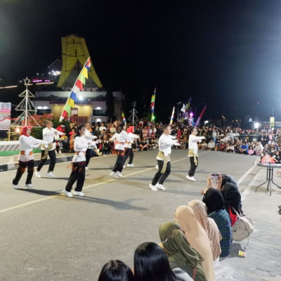 Kemenag Tana Toraja Meriahkan Lomba Senam Kreasi di Plaza Kolam Makale