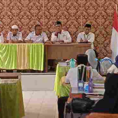 Rapat Rutin Bulanan, Kepala MTsN Pinrang Evaluasi Semua Kegiatan