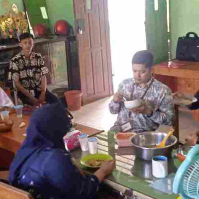 Sukses Gelar Gladi ANBK,  MTsN Pinrang Adakan Syukuran Makan Rojjo' Bersama