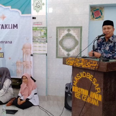 Kepala Kemenag Bone Launching Pengajian Gabungan Majelis Taklim