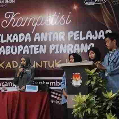 Tim MAS Biharul Ulum Ma'arif Ikuti Lomba Debat Pilkada Antar Pelajar se-Kabupaten Pinrang