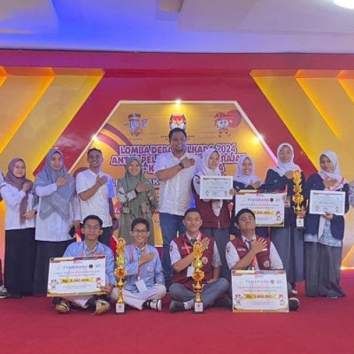 Melesat ke Provinsi, Siswa MAN IC Gowa Juara 1 Lomba Debat Pilkada 2024