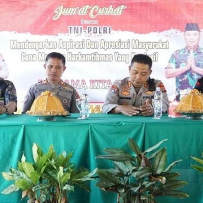 Kakankemenag Gowa Bersama Jajaran, Hadiri Jumat Curhat TNI Polri