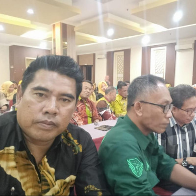 Kepala MAN 4 Bone Bersama Oprator Ikut Petemuan Evaluasi Perkin dan Program Bidang Penmad