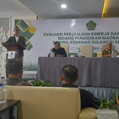 Penutupan Evaluasi Perjanjian Kinerja dan Program Bidang Pendidikan Madrasah