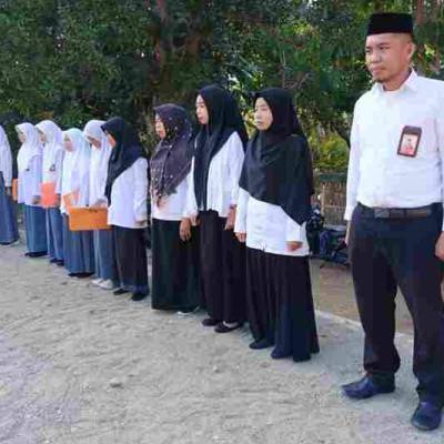 Upacara Bendera MA Biharul Ulum Ma'arif, Pembina Upacara Tekankan Filosofi Rendah Hati