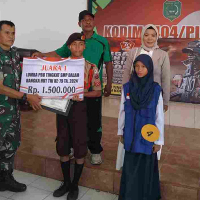 Tunjukkan Eksistensi Di HUT TNI ke-79 Tahun 2024, Gerakan Pramuka MTsN Pinrang Juarai LKBB