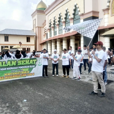 Peringati Maulid Nabi Muhammad SAW, YMPI Rappang Gelar Jalan Sehat