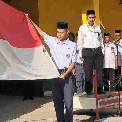 Jadi Pembina Upcara, Ini Pesan Plh. Kepala MAN Pinrang