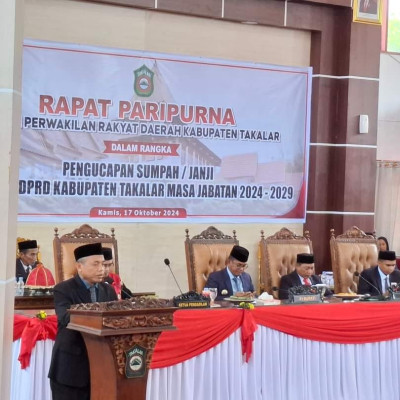 Solihin Pimpin Doa Pada Pelantikan Pimpinan DPRD Kabupaten Takalar