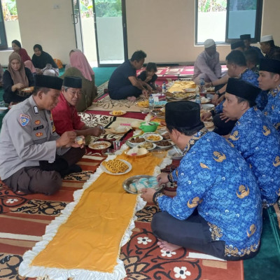 KUA Dua Boccoe Dukung Peresmian Masjid Darussalam, Ajak Masyarakat Makmurkan Tempat Ibadah