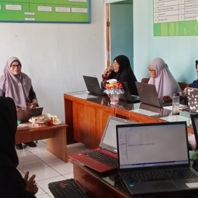 Optimalisasi Supervisi Guru MTs Darul Istiqamah Bulukumba Berlangsung dalam Suasana Penuh Keakraban