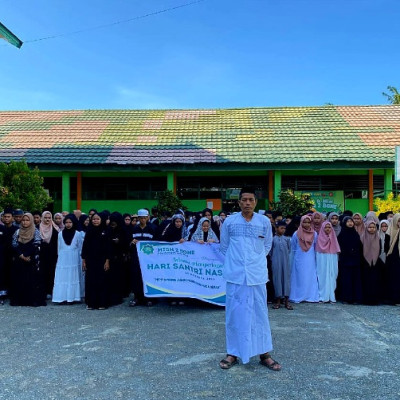 Kemeriahan Peringatan Hari Santri Nasional di MTsN 2 Bone