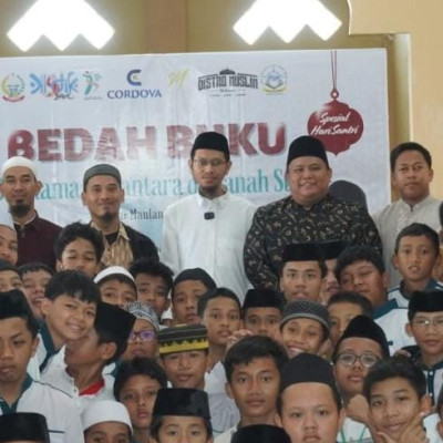 Jelang Hari Santri, PPTQ Imam Asy-Syathiby Gelar Bedah Buku "100 Ulama Nusantara di Tanah Suci"